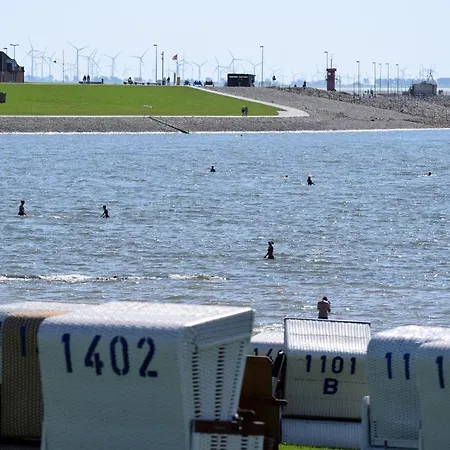 Haus Deichkieker 1 2 アパート ビューズム