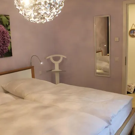 Haus Deichkieker 1 2 アパート ビューズム